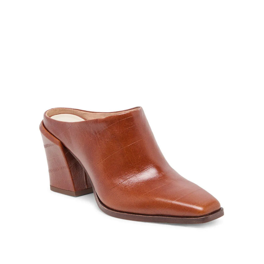 LINDI CINNAMON